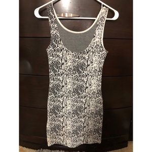 Black and white H&M soft dress